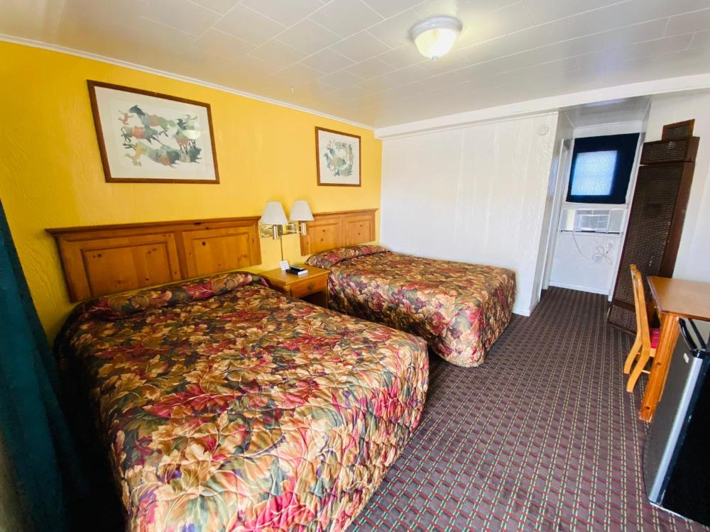 Budget Double Room interior